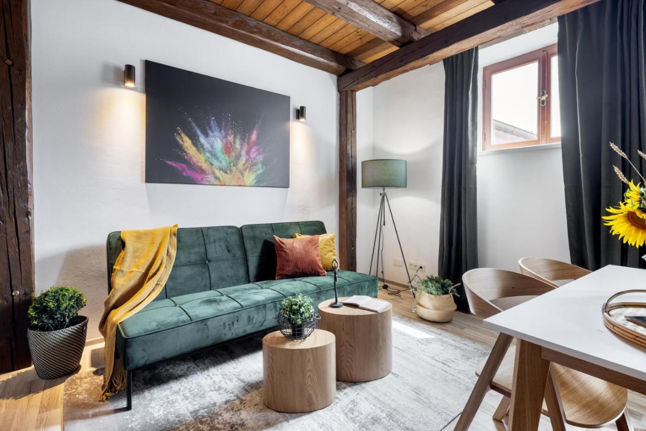 Wine & Bike City Tower Apartments 兹诺伊莫 外观 照片